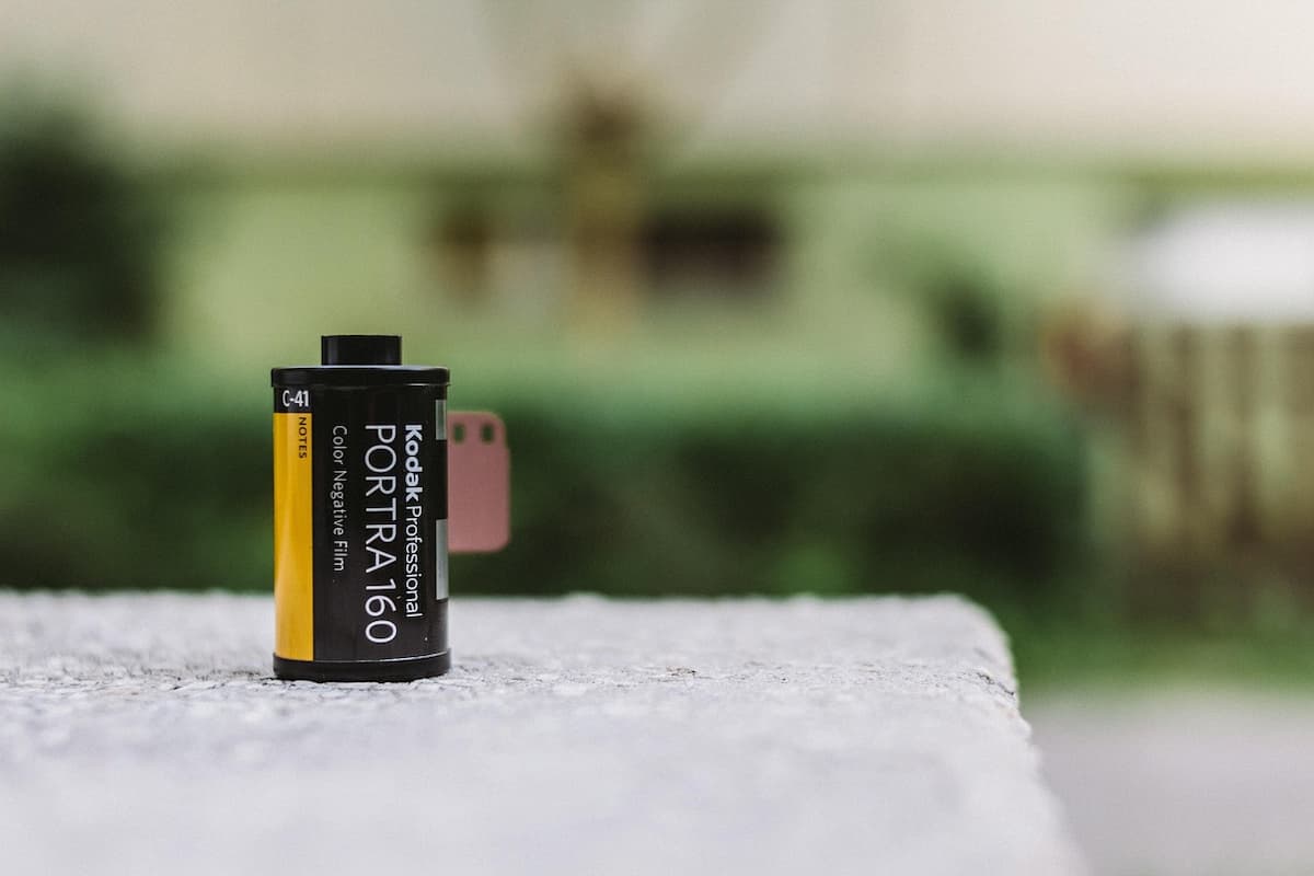 Kodak Portra Complete Guide 2025: 160, 400, and 800 Compared